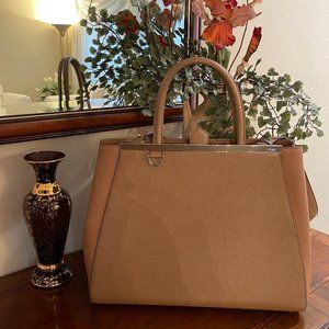 REAL AUTHENTIC Fendi Saffiano Leather Medium Sac 2jours Elite Tote Bag 8BH250